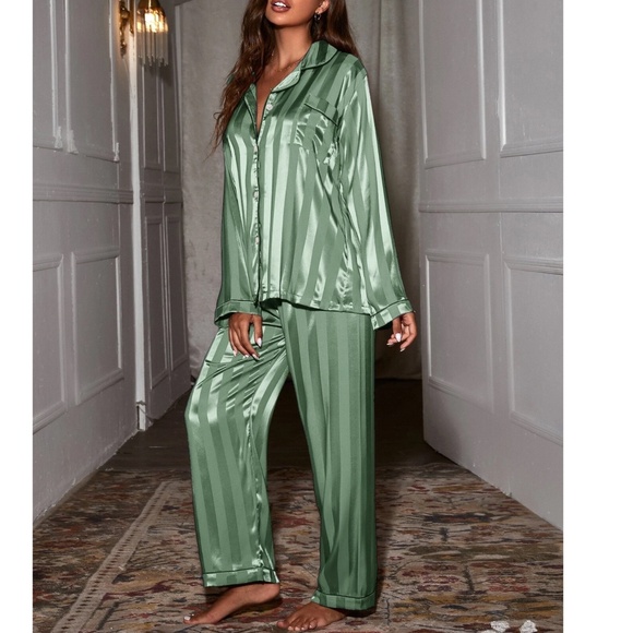 Satin Button Collar Long Sleeve Top Stretchy Waist Pants Pajamas Set - Picture 6 of 9